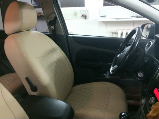 Авточехлы на Ford Focus 2