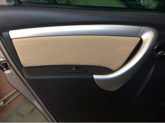 Перетяжка дверных карт