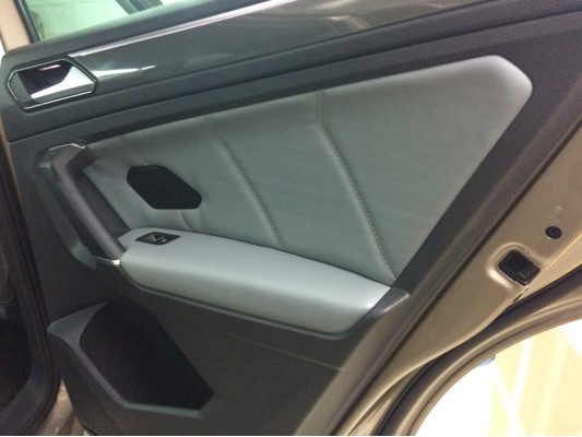 Перетяжка дверных карт